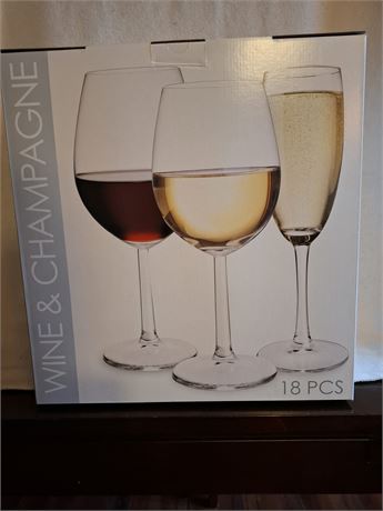 Vin- og champagneglass 18 stk