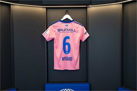 Molde FK - Auksjon til inntekt for Rosa sløyfe