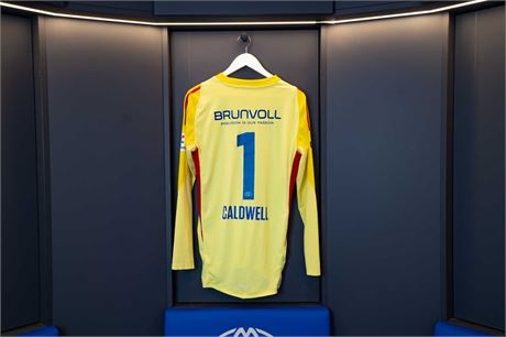 Molde FK rosa drakter 2025