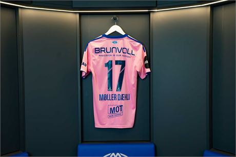 Molde FK - Auksjon til inntekt for Rosa sløyfe