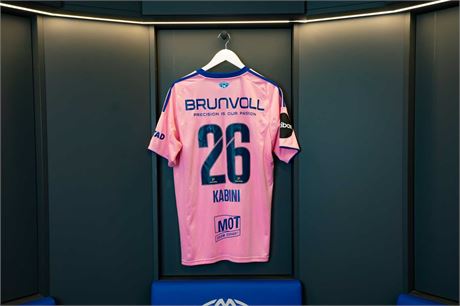 Molde FK - Auksjon til inntekt for Rosa sløyfe